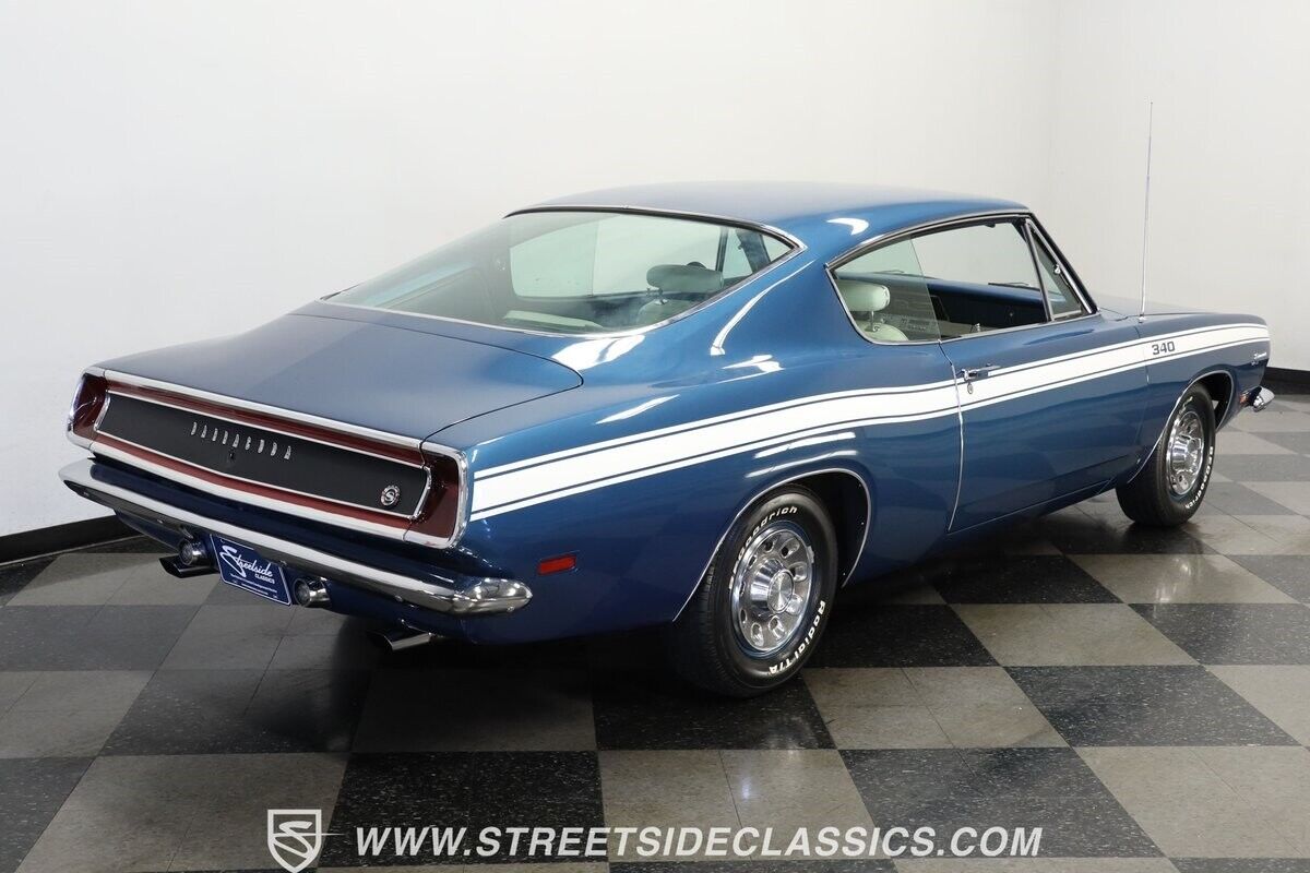 Plymouth-Barracuda-Coupe-1969-10