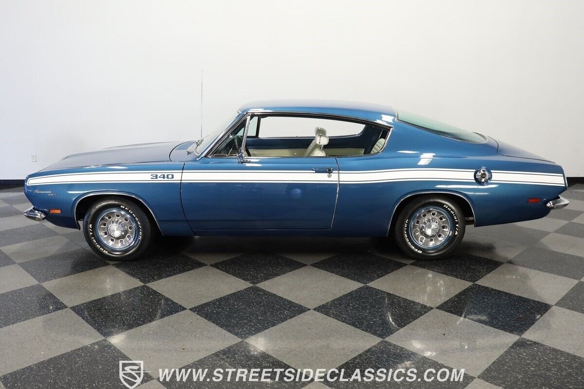 Plymouth-Barracuda-Coupe-1969-2