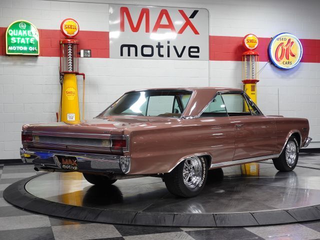 Plymouth-Belvedere-GTX-1967-2