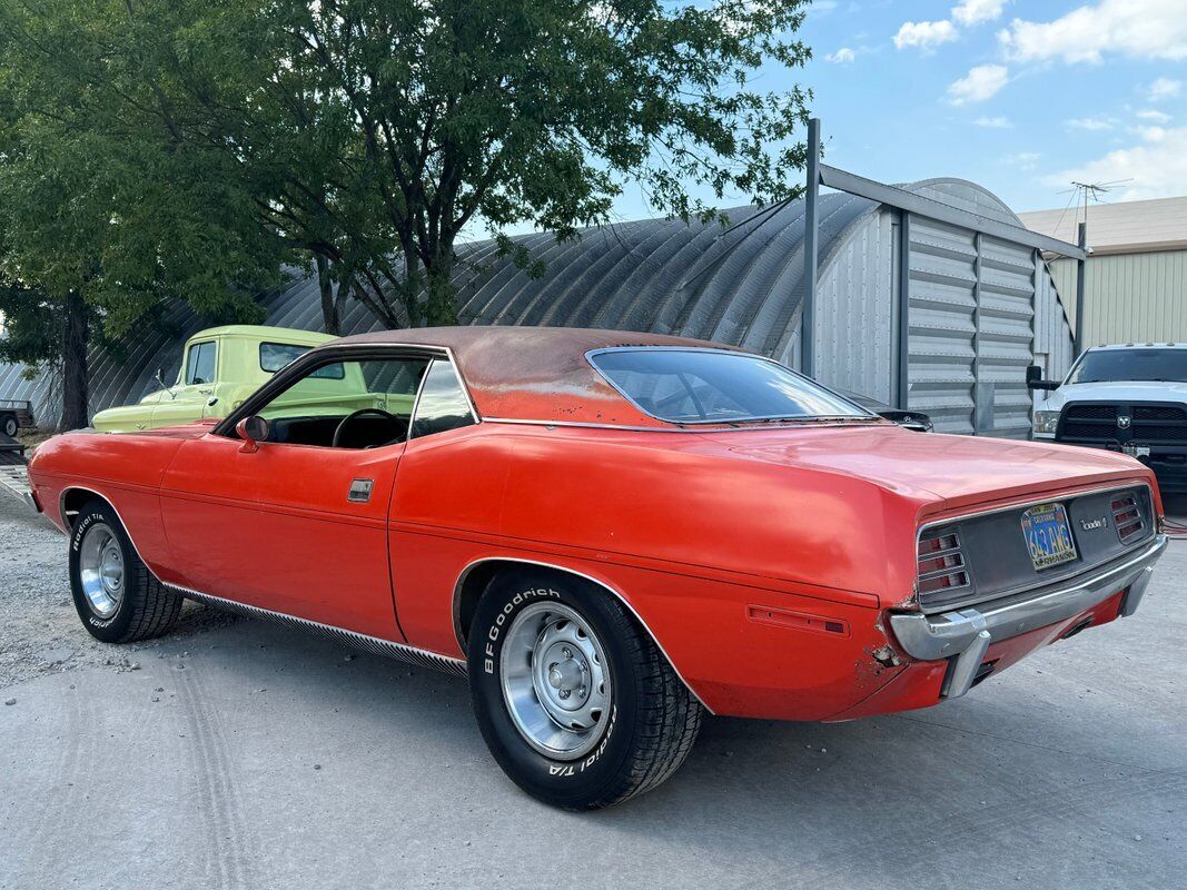 Plymouth-Cuda-1970-2