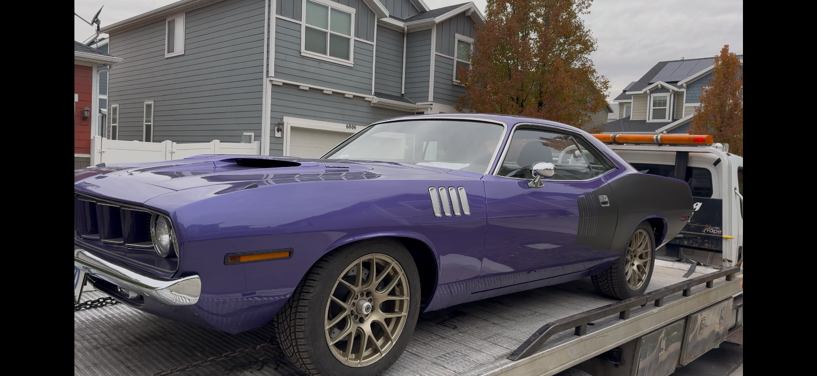 Plymouth-Cuda-1971-1