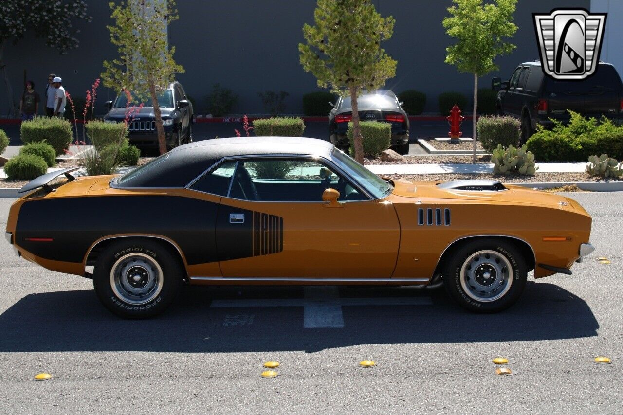 Plymouth-Cuda-1971-10