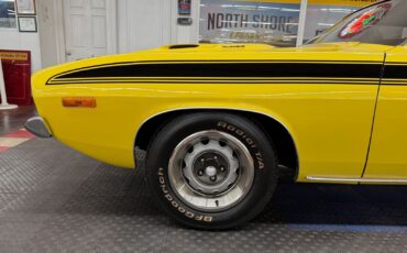 Plymouth-Cuda-1973-17