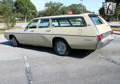 Plymouth-Fury-1973-5