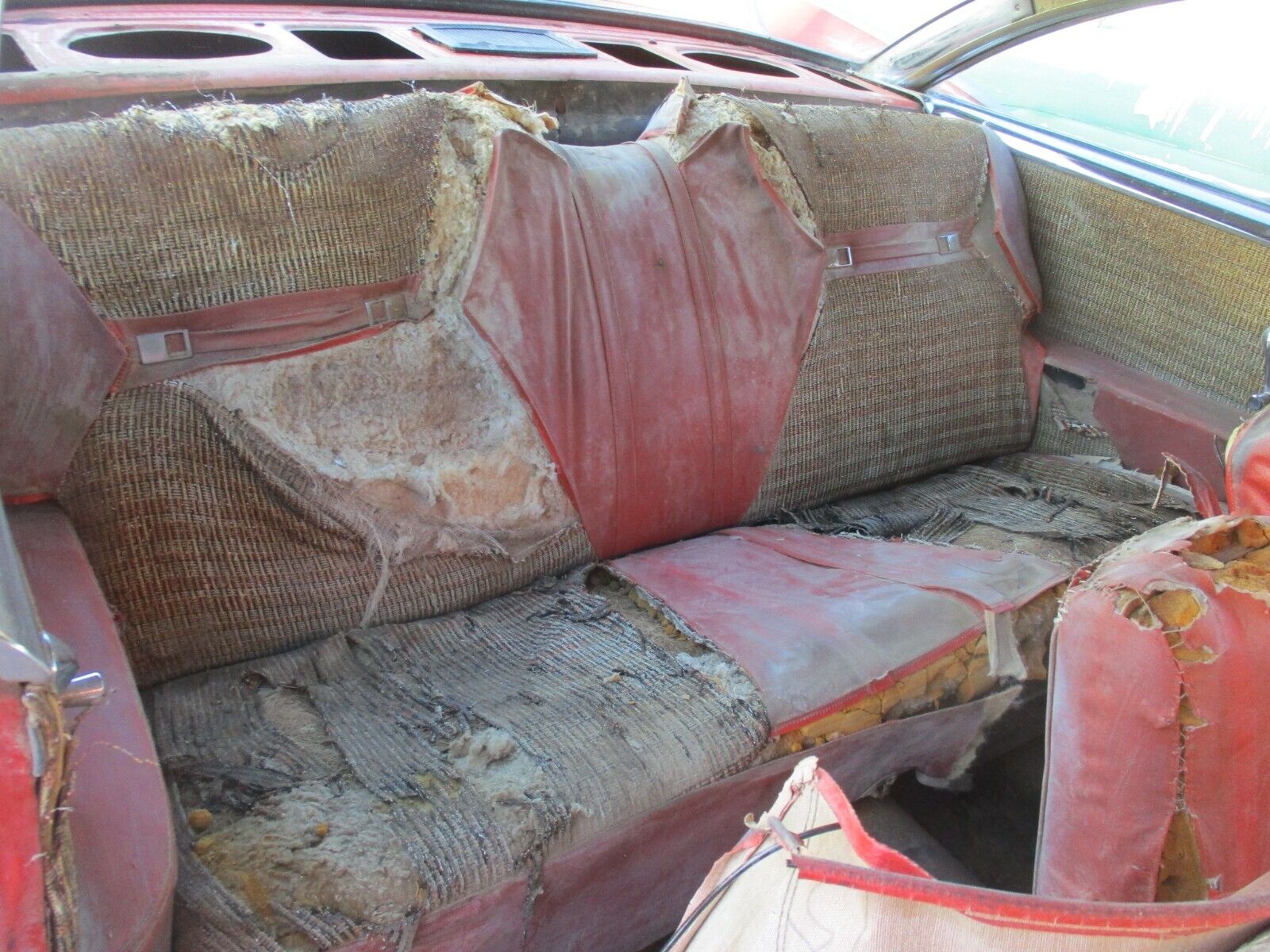 Plymouth-Fury-Coupe-1959-21