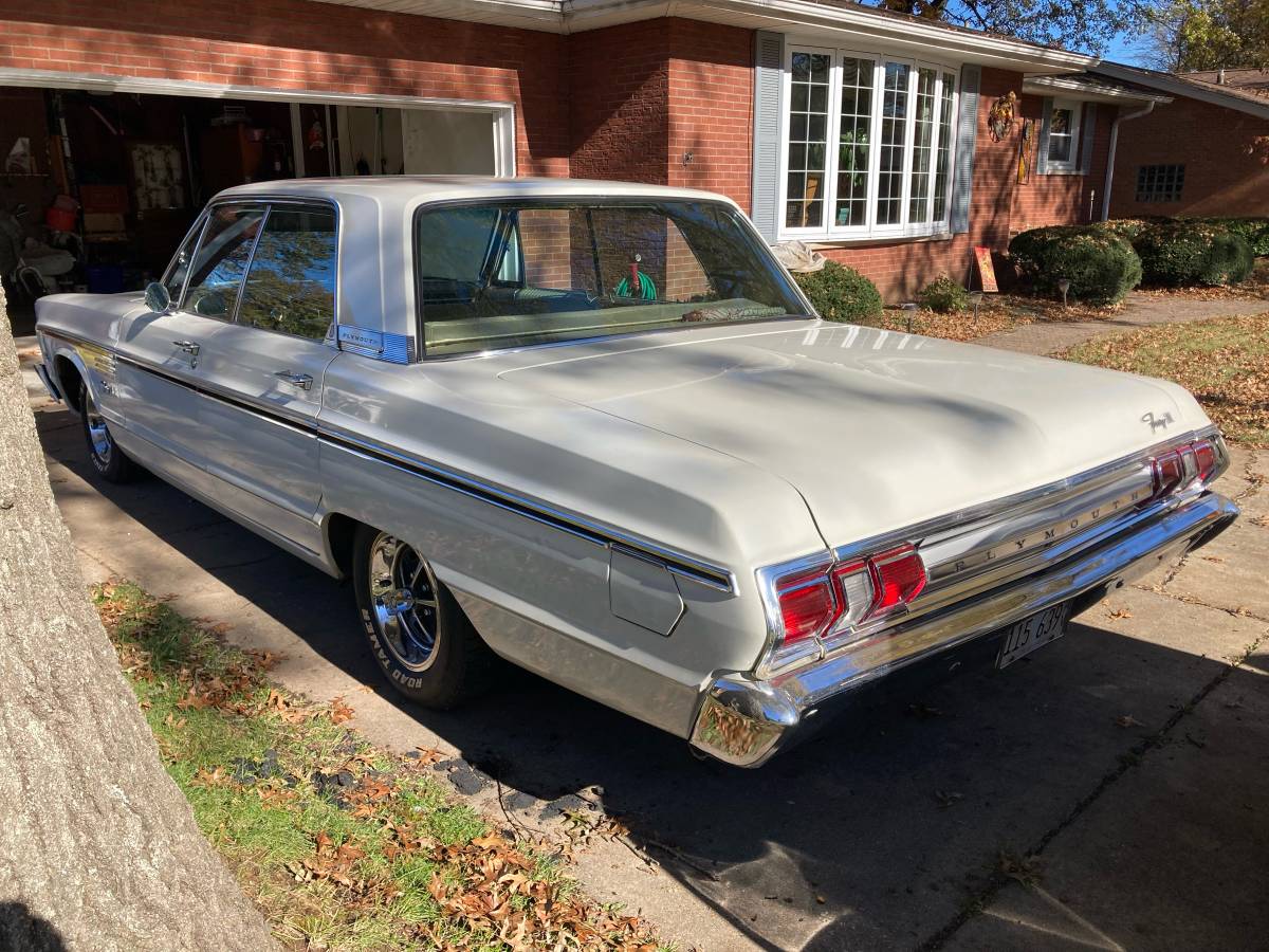 Plymouth-Fury-iii-1965-3