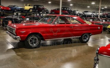 Plymouth-GTX-1967-9