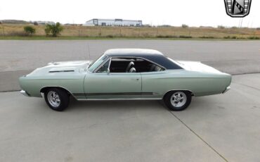 Plymouth-GTX-1968-10