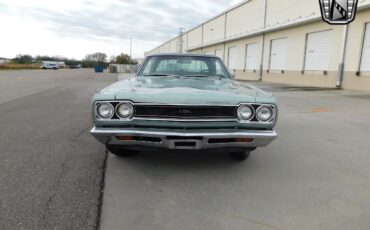 Plymouth-GTX-1968-2