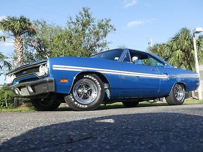 Plymouth-GTX-1970-18