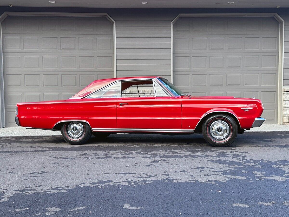 Plymouth-GTX-Coupe-1967-13