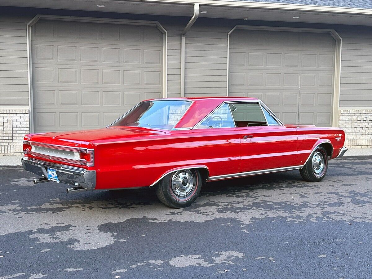 Plymouth-GTX-Coupe-1967-15