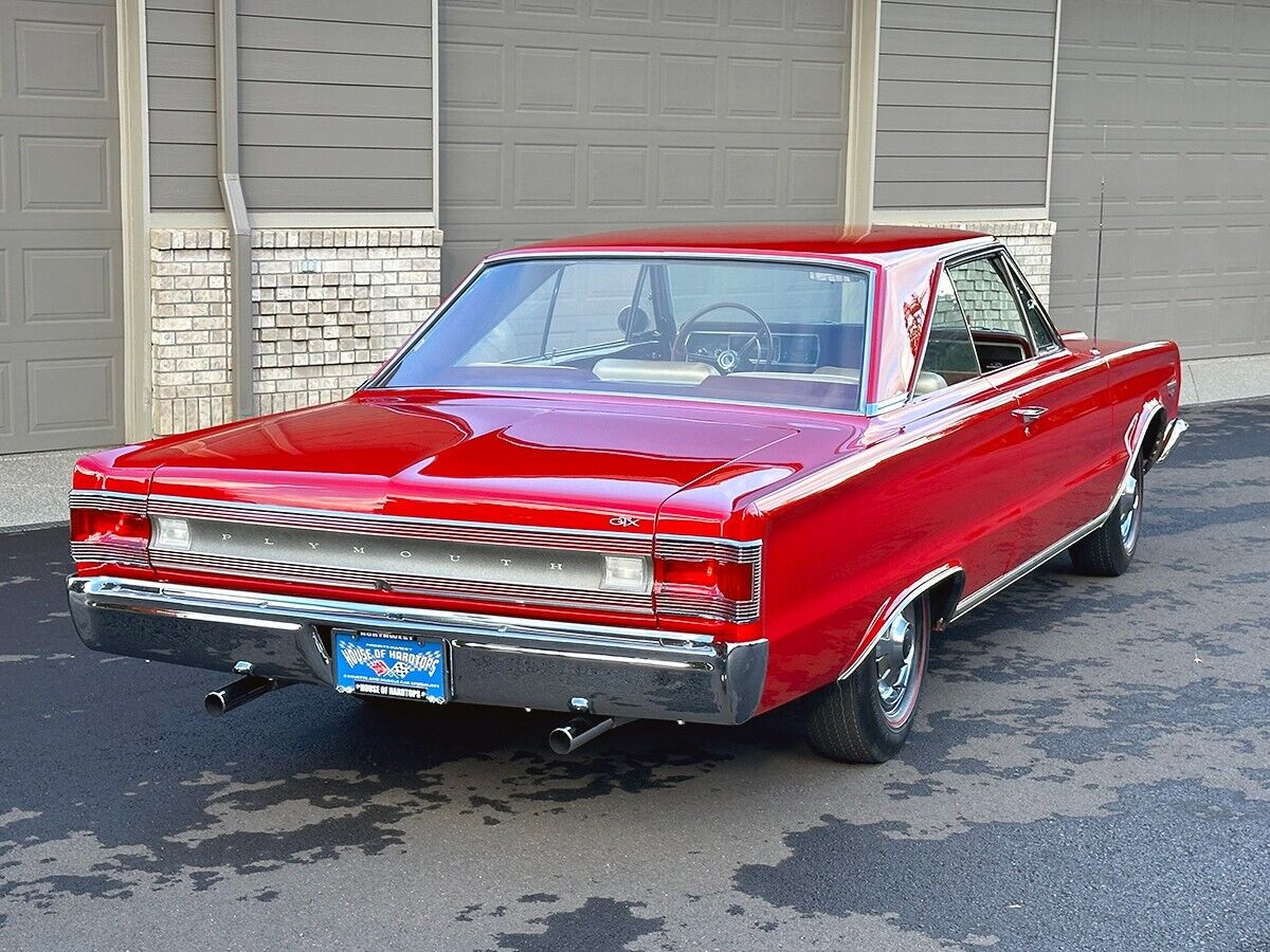 Plymouth-GTX-Coupe-1967-18