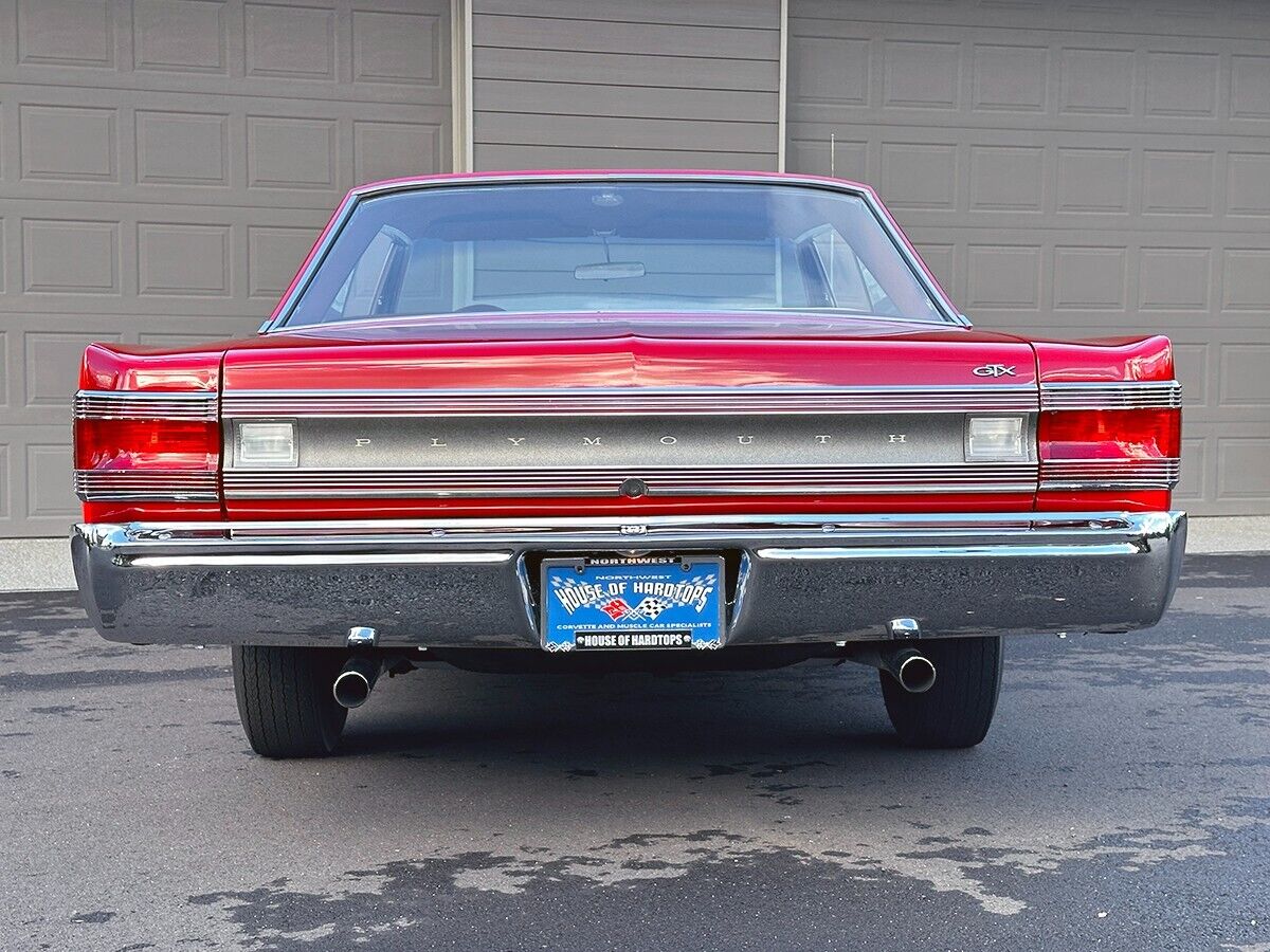 Plymouth-GTX-Coupe-1967-20