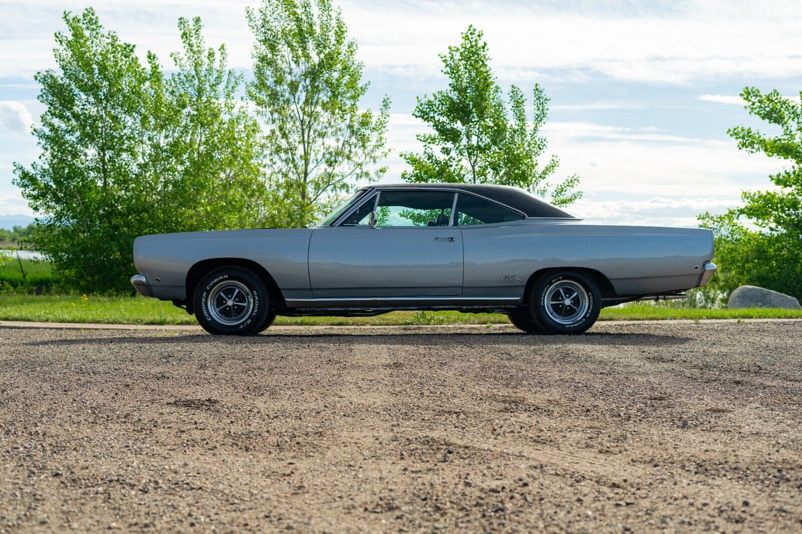 Plymouth-GTX-Coupe-1968-2