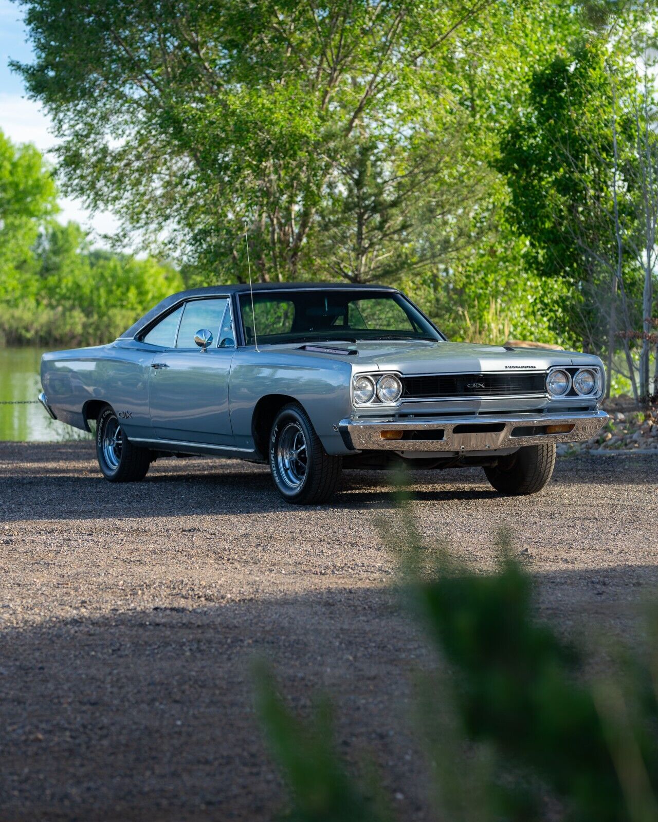 Plymouth-GTX-Coupe-1968-23