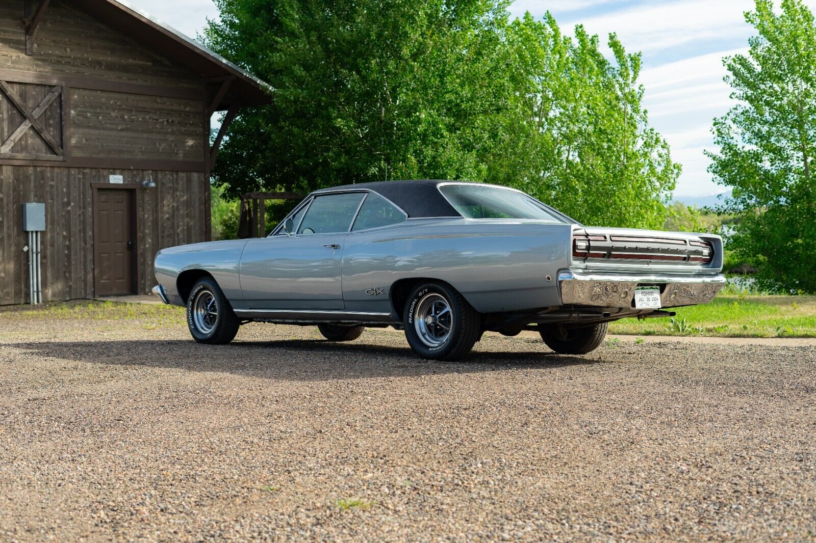 Plymouth-GTX-Coupe-1968-3