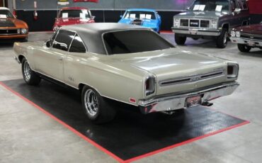 Plymouth-GTX-Coupe-1969-12