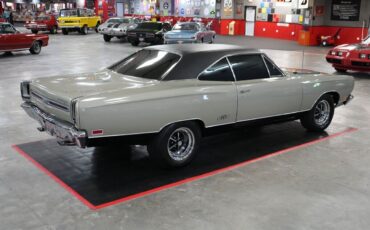 Plymouth-GTX-Coupe-1969-14