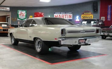 Plymouth-GTX-Coupe-1969-20