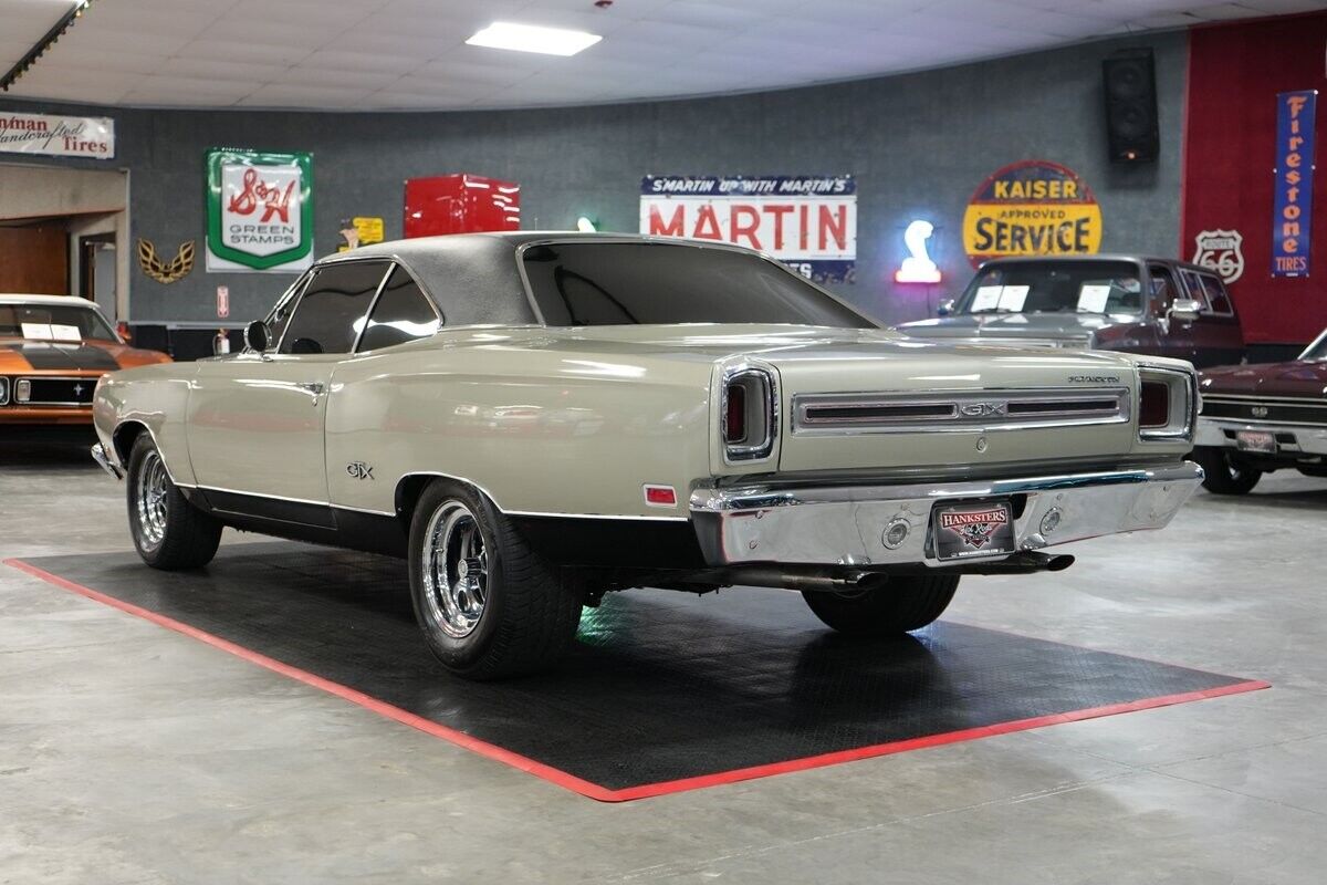 Plymouth-GTX-Coupe-1969-20