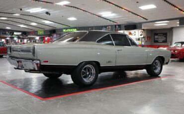 Plymouth-GTX-Coupe-1969-22