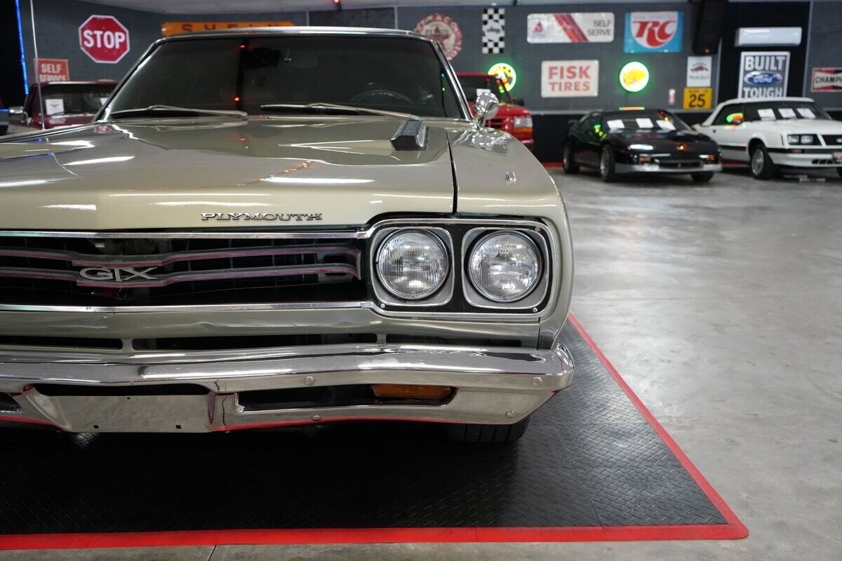 Plymouth-GTX-Coupe-1969-27