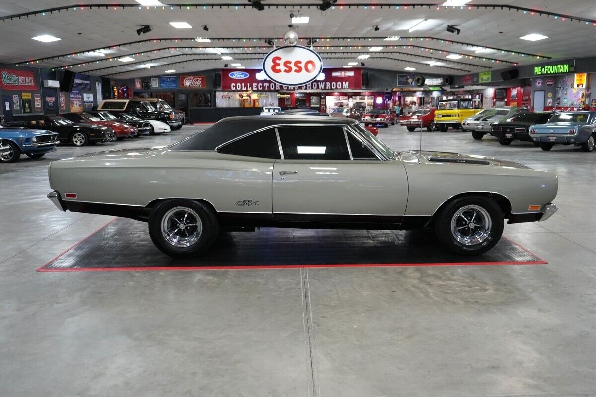 Plymouth-GTX-Coupe-1969-6