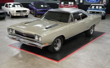 Plymouth-GTX-Coupe-1969-9