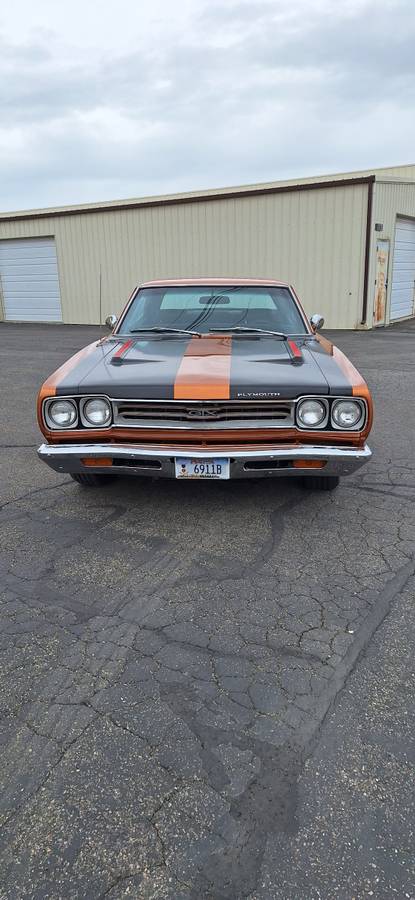 Plymouth-Gtx-1969-4