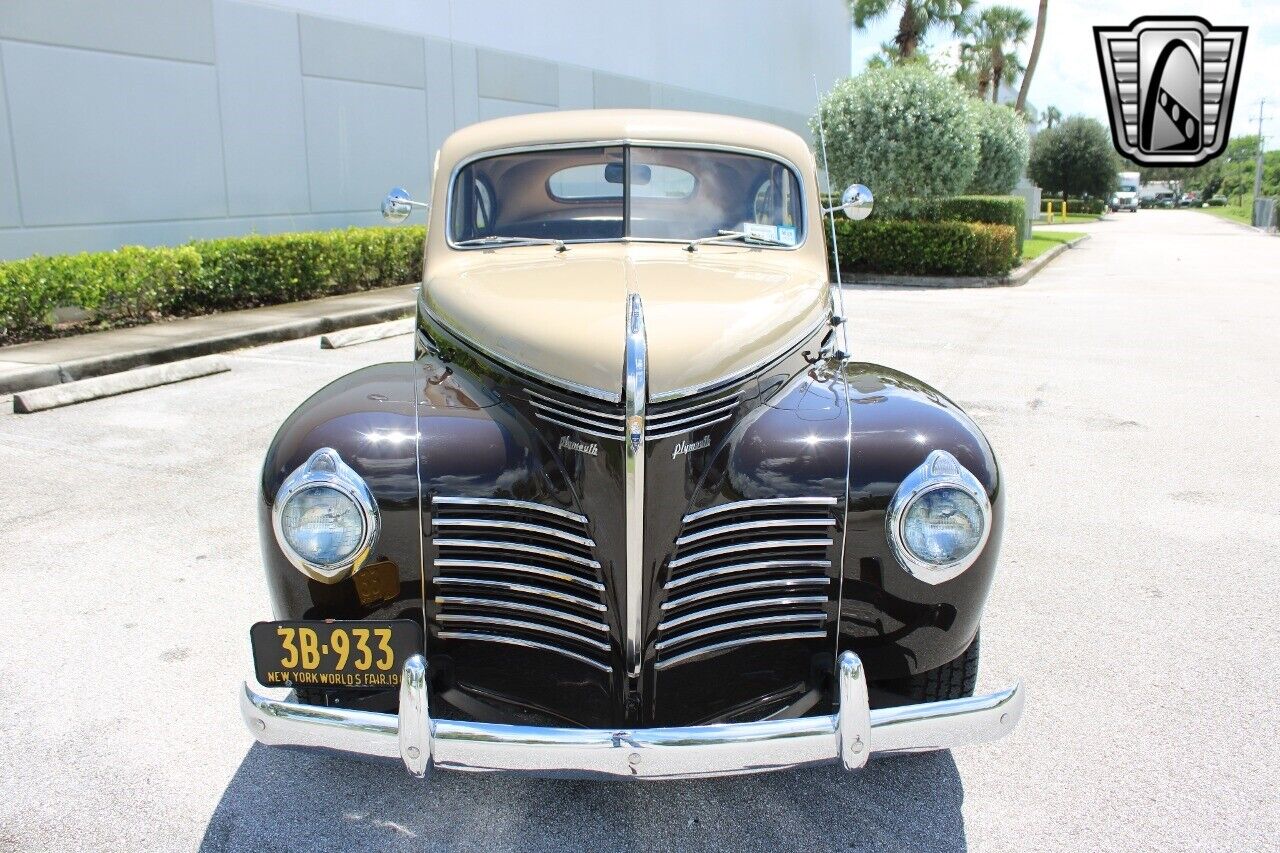 Plymouth-P10-Deluxe-Berline-1940-2