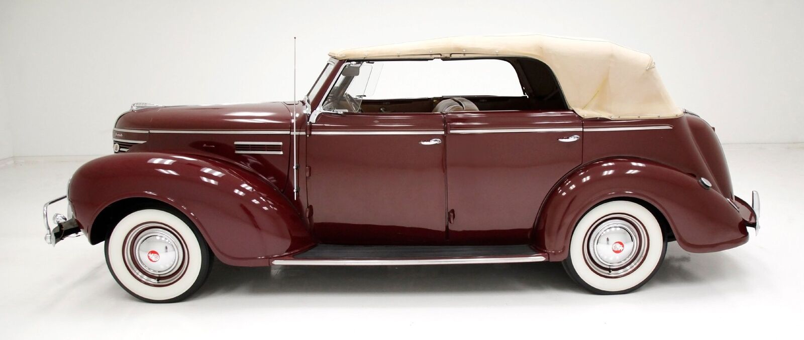 Plymouth-P8-Cabriolet-1939-3