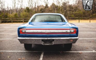 Plymouth-Road-Runner-1968-5