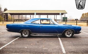 Plymouth-Road-Runner-1968-7