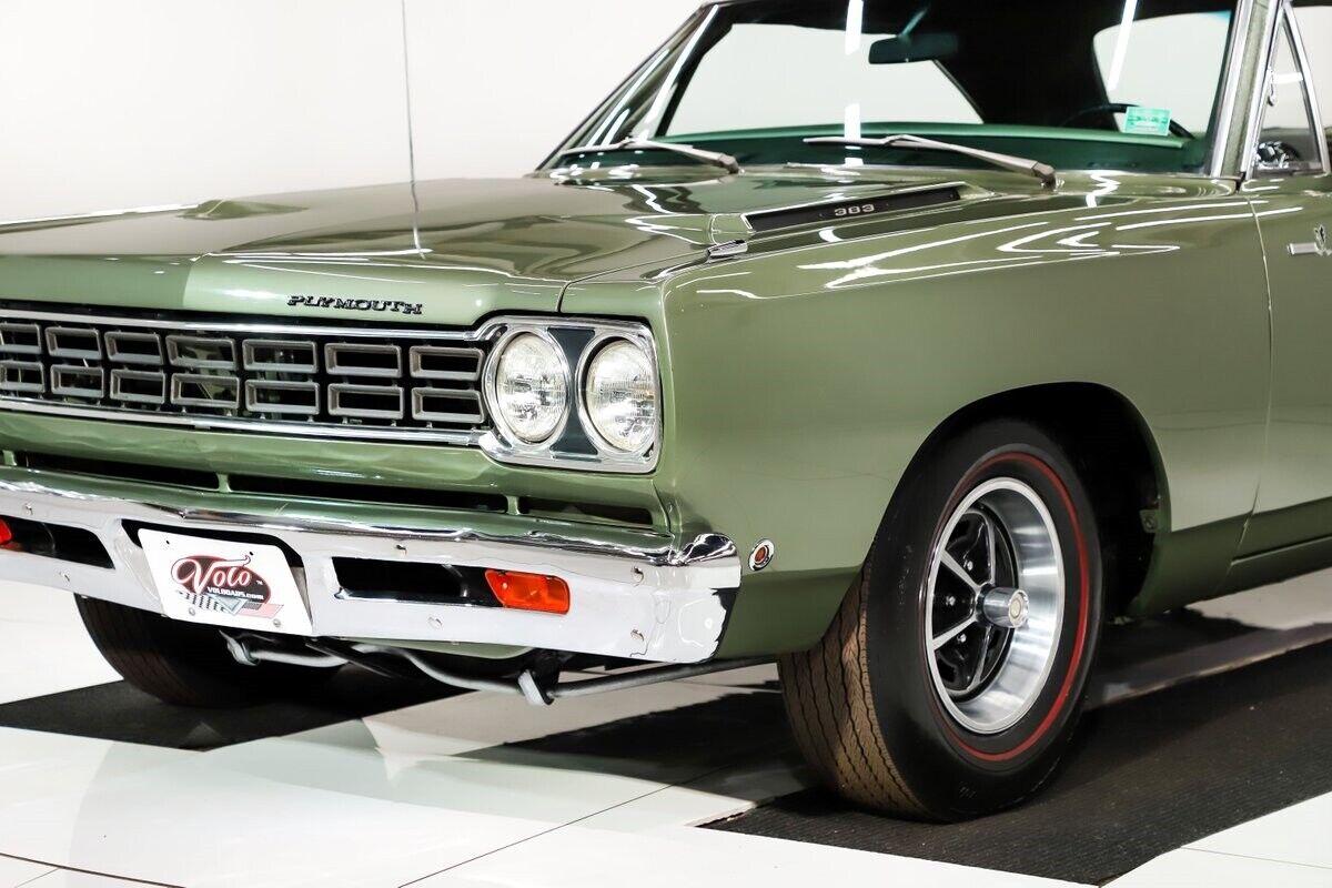 Plymouth-Road-Runner-1968-9