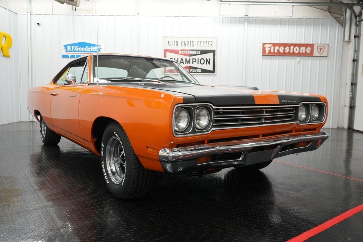 Plymouth-Road-Runner-1969-22