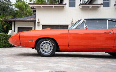 Plymouth-Road-Runner-1970-1