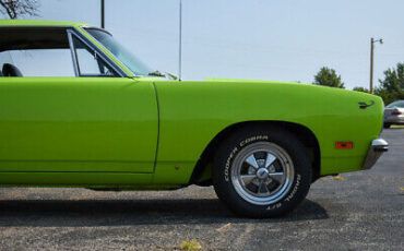 Plymouth-Road-Runner-1970-10