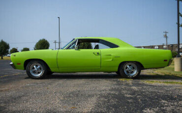 Plymouth-Road-Runner-1970-2