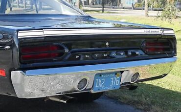 Plymouth-Road-Runner-1970-22