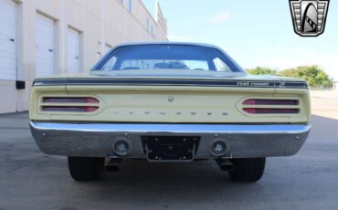 Plymouth-Road-Runner-1970-4