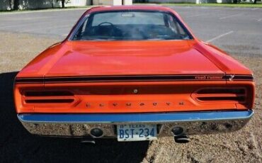 Plymouth-Road-Runner-1970-4