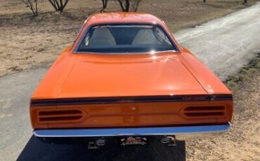 Plymouth-Road-Runner-1970-4