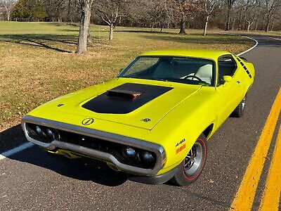 Plymouth-Road-Runner-1971-1