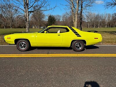 Plymouth-Road-Runner-1971-2