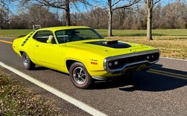 Plymouth-Road-Runner-1971-5