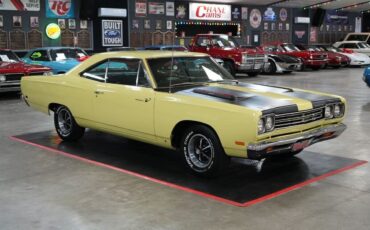 Plymouth-Road-Runner-Coupe-1969-10