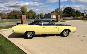 Plymouth-Road-Runner-Coupe-1969-10