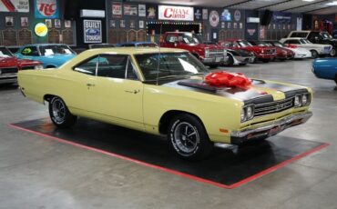 Plymouth-Road-Runner-Coupe-1969-3