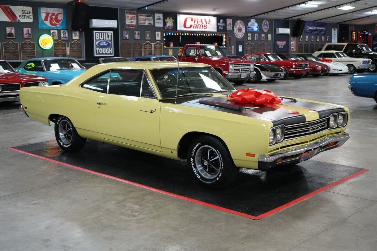 Plymouth-Road-Runner-Coupe-1969-3